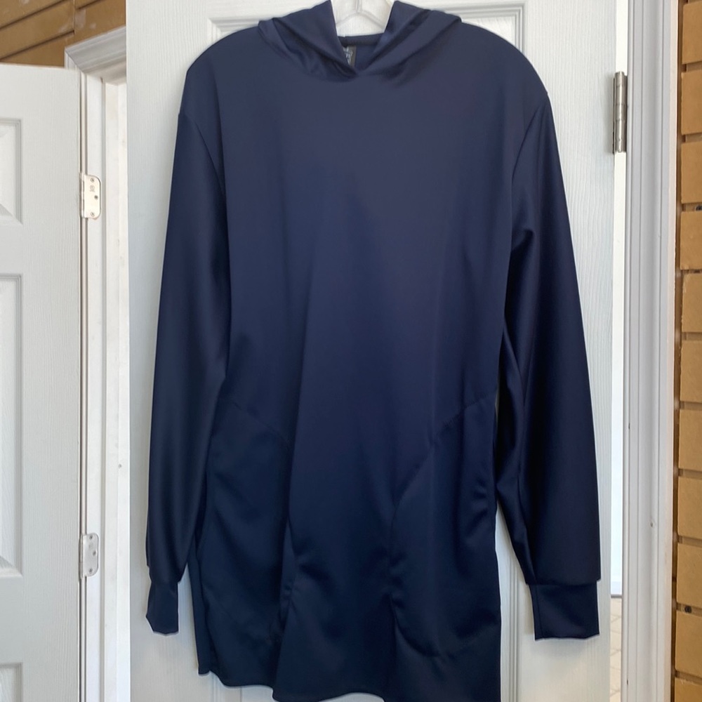 Custom made hoody, large pockets
